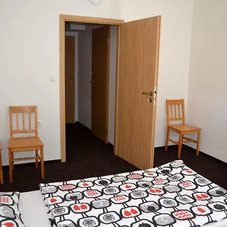 Na Ucilisti *